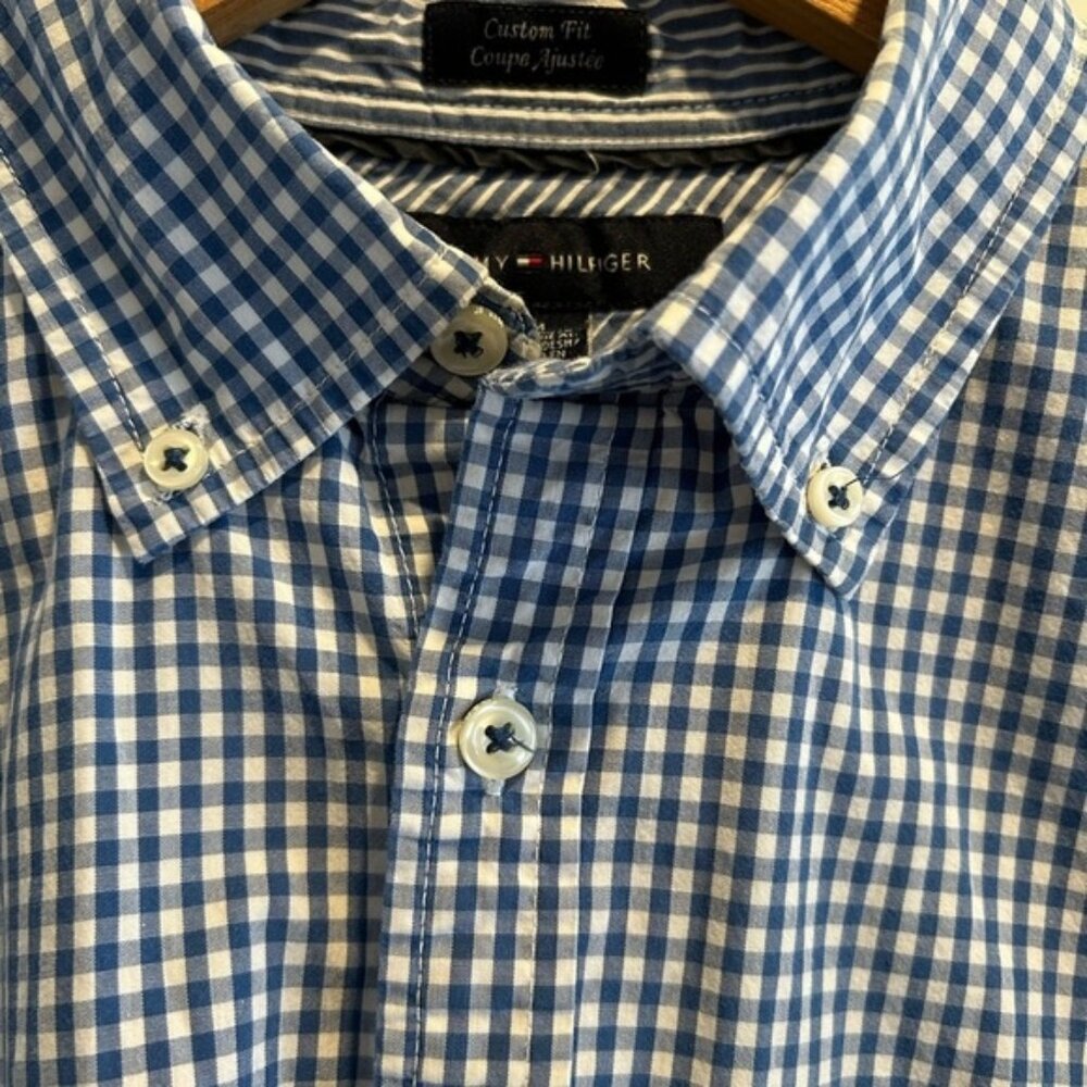 Tommy Hilfiger Button Down Plaid Shirt, blue and White, size Medium